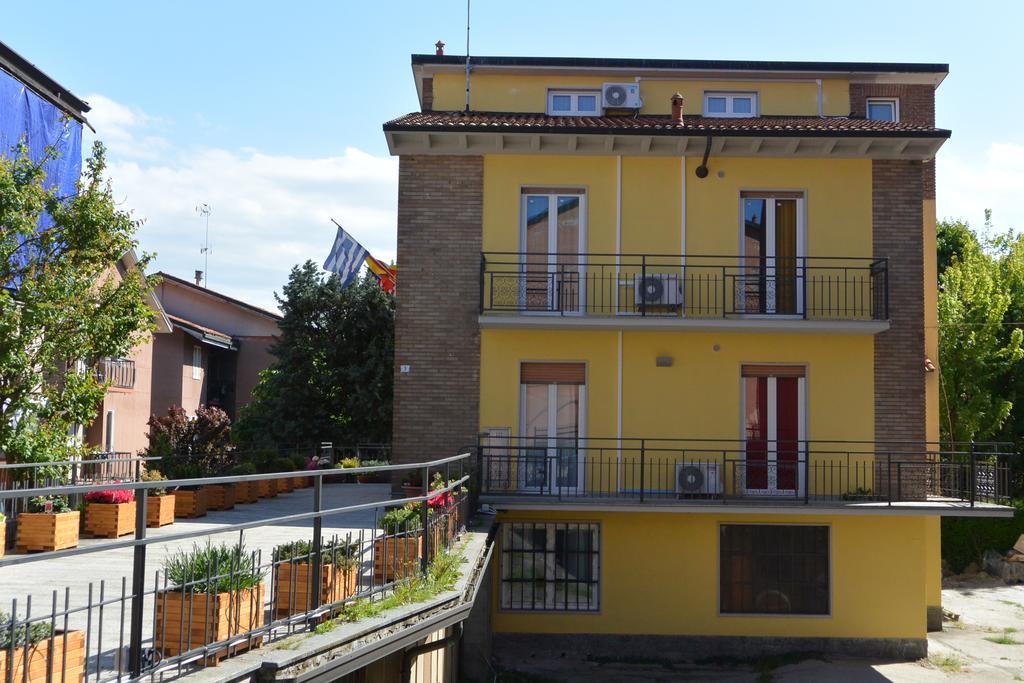 Pavia Ostello Екстериор снимка